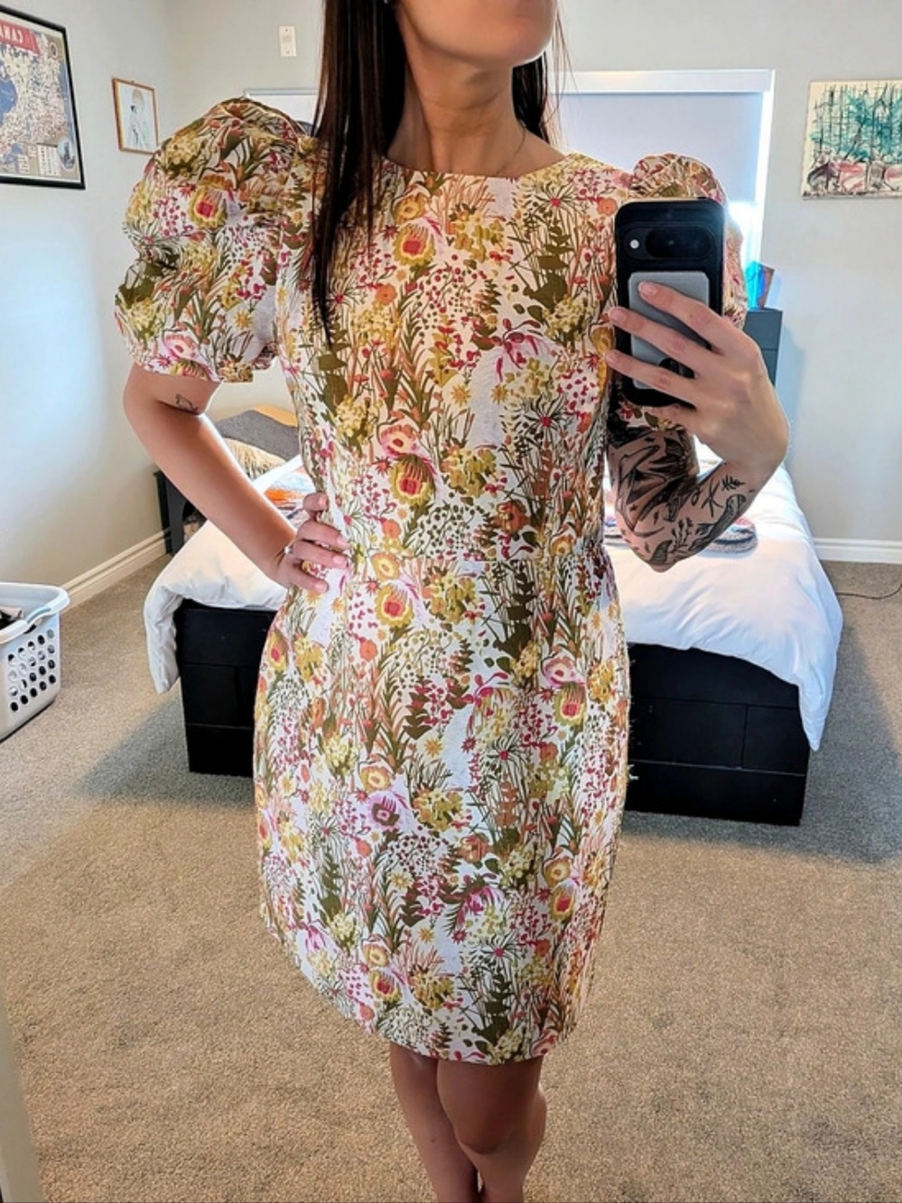 Clover and Sloane Floral Brocade Puff Sleeve Fitted Mini Dress Pink & Green